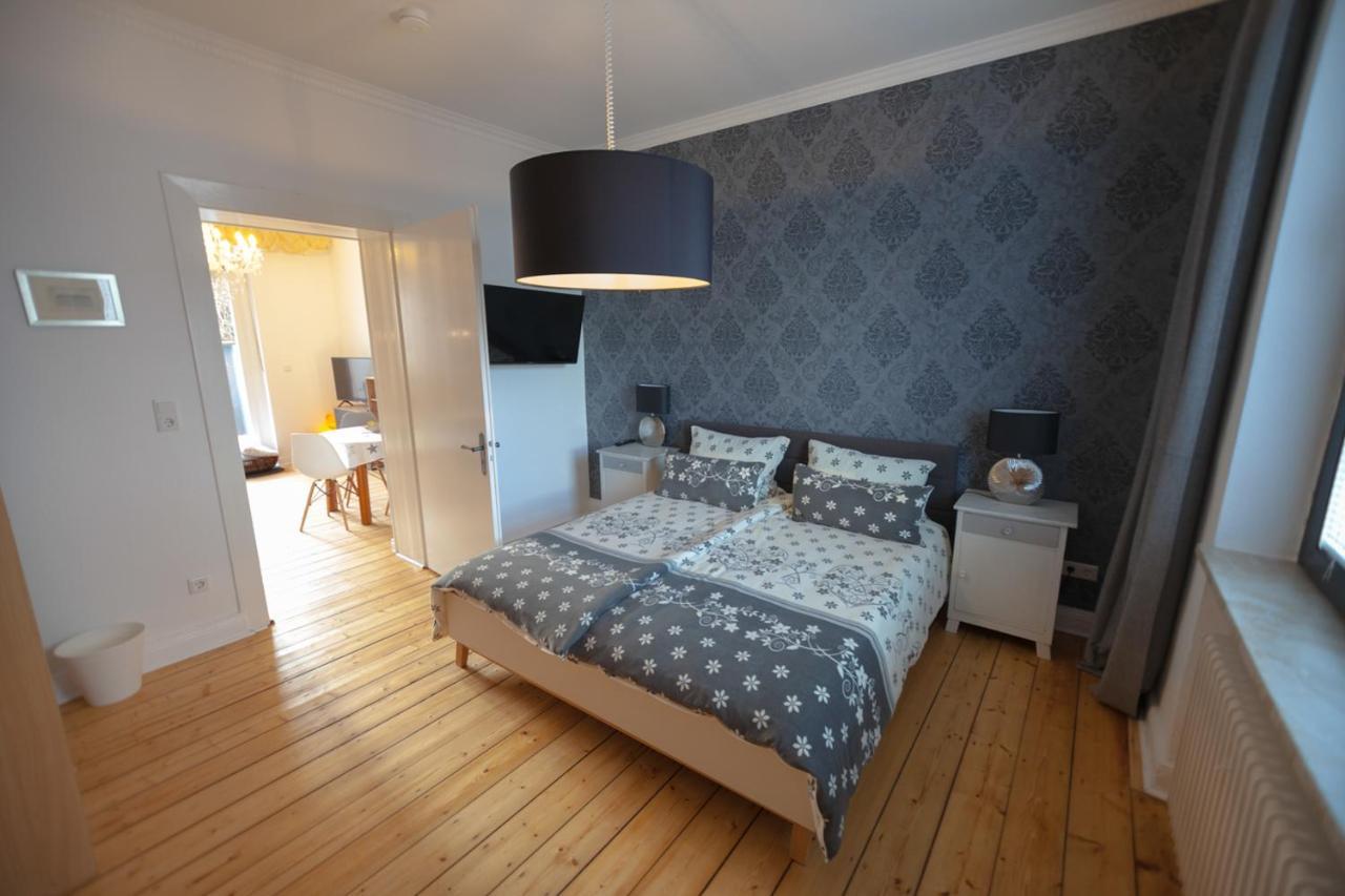Apartmenthaus Lorbach Solingen Esterno foto