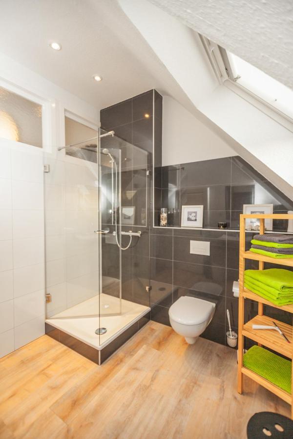 Apartmenthaus Lorbach Solingen Esterno foto