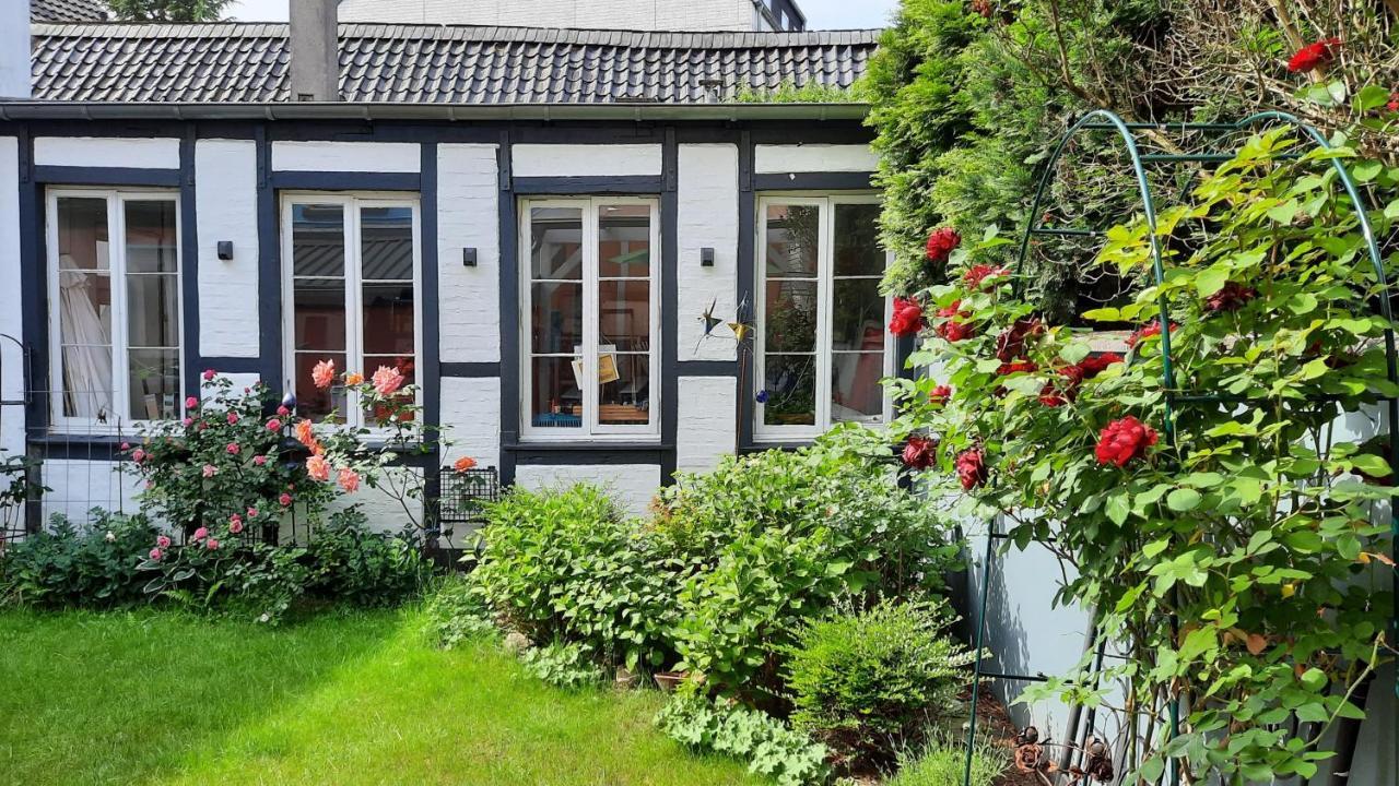 Apartmenthaus Lorbach Solingen Esterno foto