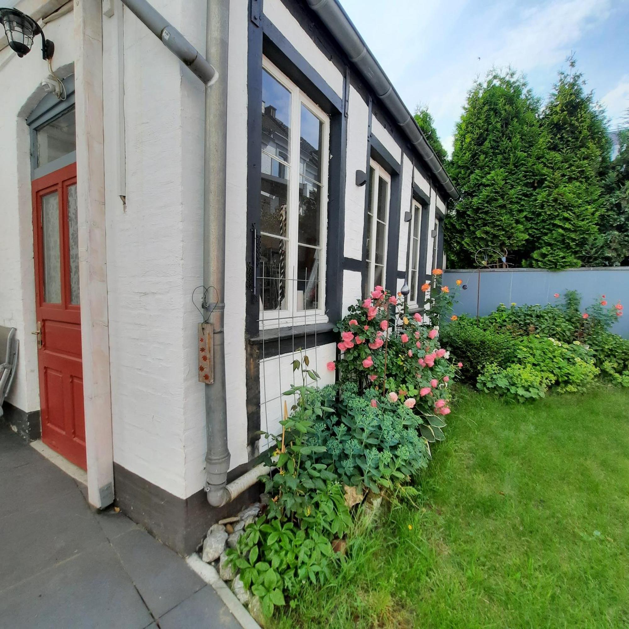 Apartmenthaus Lorbach Solingen Esterno foto