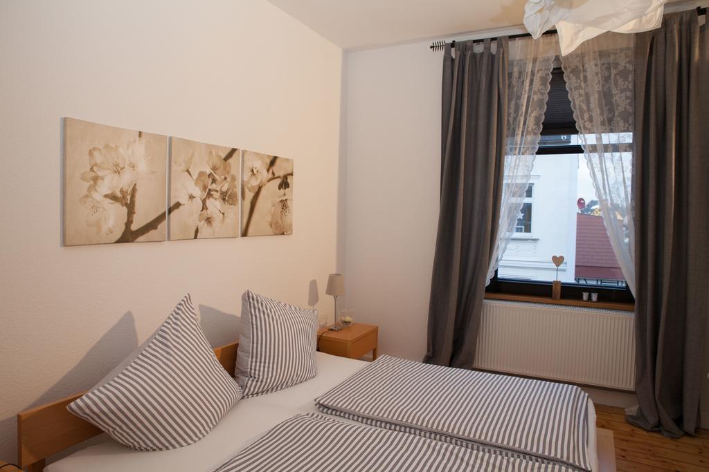 Apartmenthaus Lorbach Solingen Esterno foto